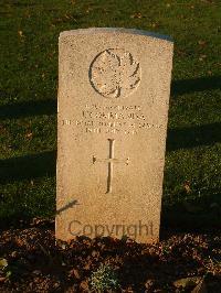 Bretteville Sur Laize Canadian War Cemetery - Commanda, James