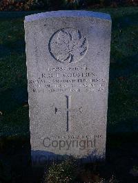 Bretteville Sur Laize Canadian War Cemetery - Coombes, Roy George Thomas