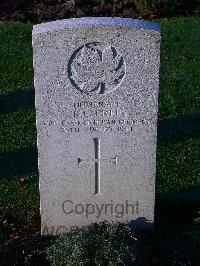 Bretteville Sur Laize Canadian War Cemetery - Cree, Robert Climie