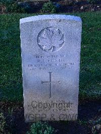 Bretteville Sur Laize Canadian War Cemetery - Curtis, Ronald Cecil