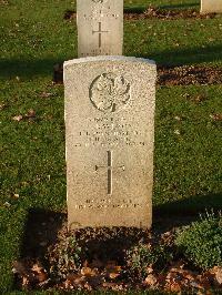 Bretteville Sur Laize Canadian War Cemetery - Davidson, Leonard