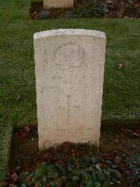 Bretteville Sur Laize Canadian War Cemetery - Degarie, Adjutor