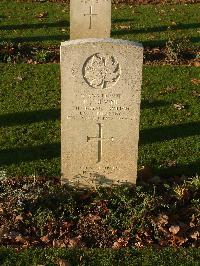 Bretteville Sur Laize Canadian War Cemetery - Devine, Francis Joseph