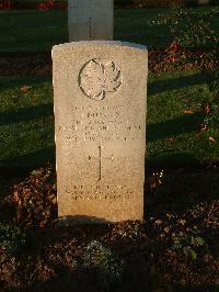 Bretteville Sur Laize Canadian War Cemetery - Duncan, John