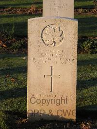 Bretteville Sur Laize Canadian War Cemetery - Ferris, Scott Albert