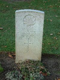 Bretteville Sur Laize Canadian War Cemetery - Gillan, John R.