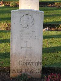 Bretteville Sur Laize Canadian War Cemetery - Gleave, Donald R.