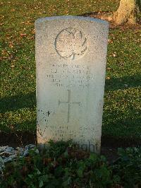 Bretteville Sur Laize Canadian War Cemetery - Graham, Cecil Robert