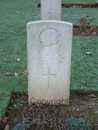 Bretteville Sur Laize Canadian War Cemetery - Graham, John Cameron