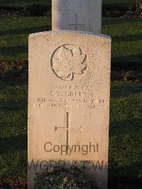 Bretteville Sur Laize Canadian War Cemetery - Green, Cyril Vivian