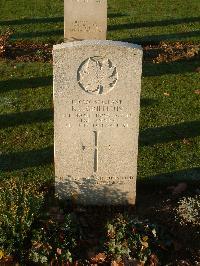 Bretteville Sur Laize Canadian War Cemetery - Griffiths, Robert J.