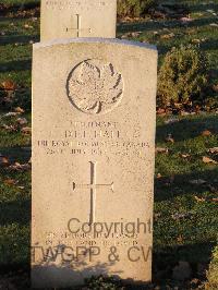 Bretteville Sur Laize Canadian War Cemetery - Hall, Donald Francis Fulton