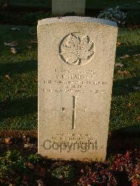 Bretteville Sur Laize Canadian War Cemetery - Harvey, Lester E.