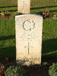 Bretteville Sur Laize Canadian War Cemetery - Hinton, Hugh Frederick