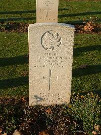 Bretteville Sur Laize Canadian War Cemetery - Hunter, Robert Gordon