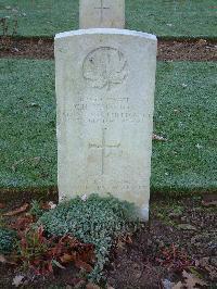 Bretteville Sur Laize Canadian War Cemetery - Johnston, Clyde Hilliard