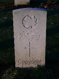 Bretteville Sur Laize Canadian War Cemetery - Kendyfore, Peter