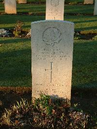 Bretteville Sur Laize Canadian War Cemetery - Knapp, William Ward