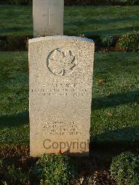 Bretteville Sur Laize Canadian War Cemetery - Lamont, Clair Willis