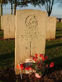 Bretteville Sur Laize Canadian War Cemetery - Linning, William Edward