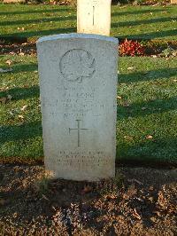 Bretteville Sur Laize Canadian War Cemetery - Long, Reginald George