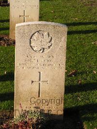 Bretteville Sur Laize Canadian War Cemetery - Long, William Eugene Lacour