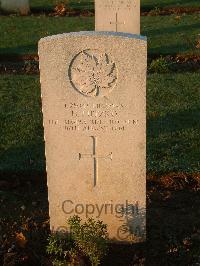 Bretteville Sur Laize Canadian War Cemetery - Lutzko, Henry