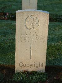 Bretteville Sur Laize Canadian War Cemetery - MacIntosh, Gordon Stuart