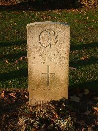 Bretteville Sur Laize Canadian War Cemetery - MacKinnon, Ewen