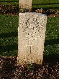 Bretteville Sur Laize Canadian War Cemetery - Mairs, Donald E.