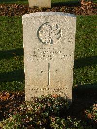 Bretteville Sur Laize Canadian War Cemetery - McCombs, Lloyd H.