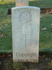 Bretteville Sur Laize Canadian War Cemetery - McLachlan, Cecil R.