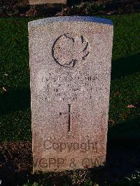 Bretteville Sur Laize Canadian War Cemetery - McLaughlin, Joseph V.