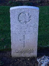 Bretteville Sur Laize Canadian War Cemetery - McNaught, Norman E.