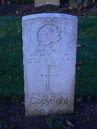 Bretteville Sur Laize Canadian War Cemetery - McPherson, Robert Stanley