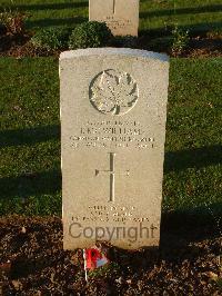 Bretteville Sur Laize Canadian War Cemetery - McWilliams, Ira