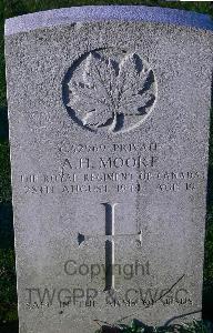 Bretteville Sur Laize Canadian War Cemetery - Moore, Arnold Howard