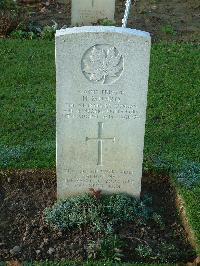 Bretteville Sur Laize Canadian War Cemetery - Munro, Hughie