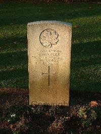 Bretteville Sur Laize Canadian War Cemetery - Myers, George Wilbur