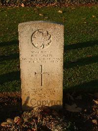 Bretteville Sur Laize Canadian War Cemetery - Norris, Russell J.