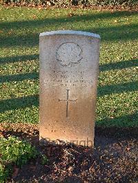 Bretteville Sur Laize Canadian War Cemetery - Novinka, Alex