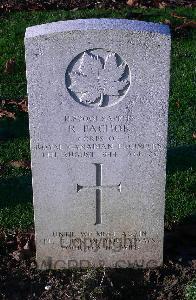 Bretteville Sur Laize Canadian War Cemetery - Pachol, Robert