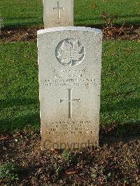 Bretteville Sur Laize Canadian War Cemetery - Parent, Richard J.