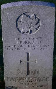 Bretteville Sur Laize Canadian War Cemetery - Perrotti, Frank