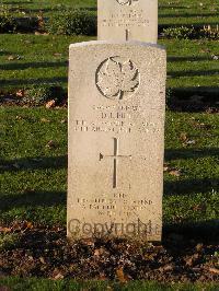 Bretteville Sur Laize Canadian War Cemetery - Pipe, Donald J.