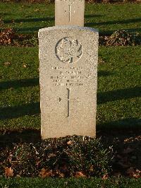 Bretteville Sur Laize Canadian War Cemetery - Quinn, John Robert