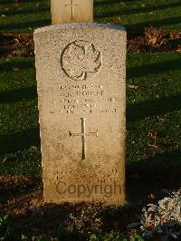 Bretteville Sur Laize Canadian War Cemetery - Roblee, Arnold Robert