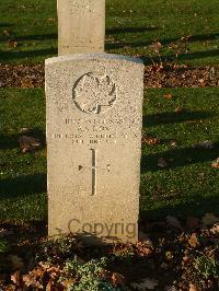 Bretteville Sur Laize Canadian War Cemetery - Ross, Allan Scott