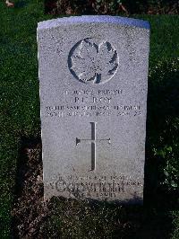 Bretteville Sur Laize Canadian War Cemetery - Roy, Paul Henry