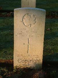 Bretteville Sur Laize Canadian War Cemetery - Russell, Ronald R.